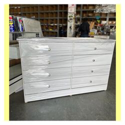 Dresser /Eight drawers dresser