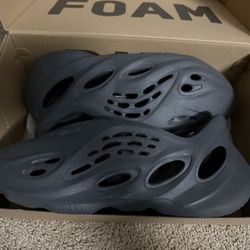 Yeezy Foam Runner Onyx 