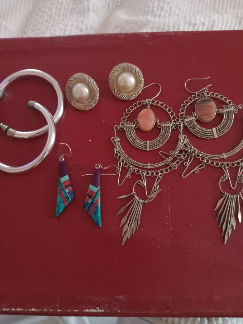 Earings