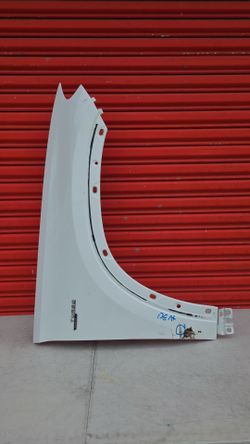 Mercedes Benz GLE Right Side Fender 2020-2023