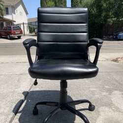 Mainstays Bonded Leather Mid-Back Manager's Office Chair