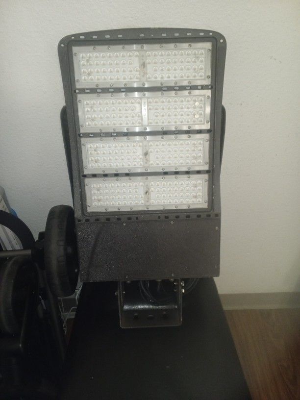 300W LED ShoeBox light