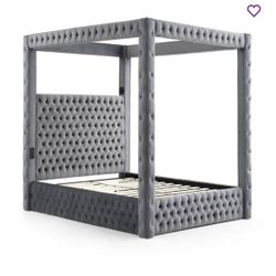 Grey Canopy Queen Bedroom Set