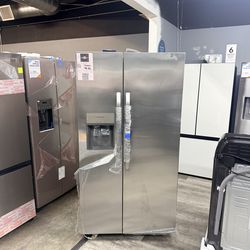 😍FRIGIDAIRE STAINLESS STEEL REFRIGERATOR WITH WATER AND ICE DISPENSER😍