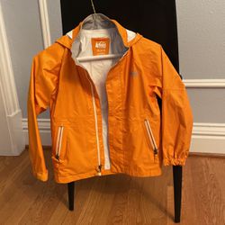 REI Rain Jacket XS For 6-7yr In Excellent Condition 