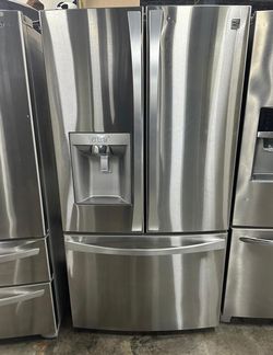 Energy Efficient LG French Door Fridge with Ice Maker