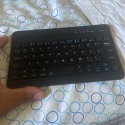  Bluetooth Keyboard  Tablet