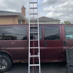 24’ Aluminum Extension Ladder 