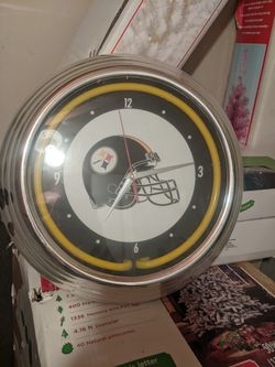 Steelers Neon Clock