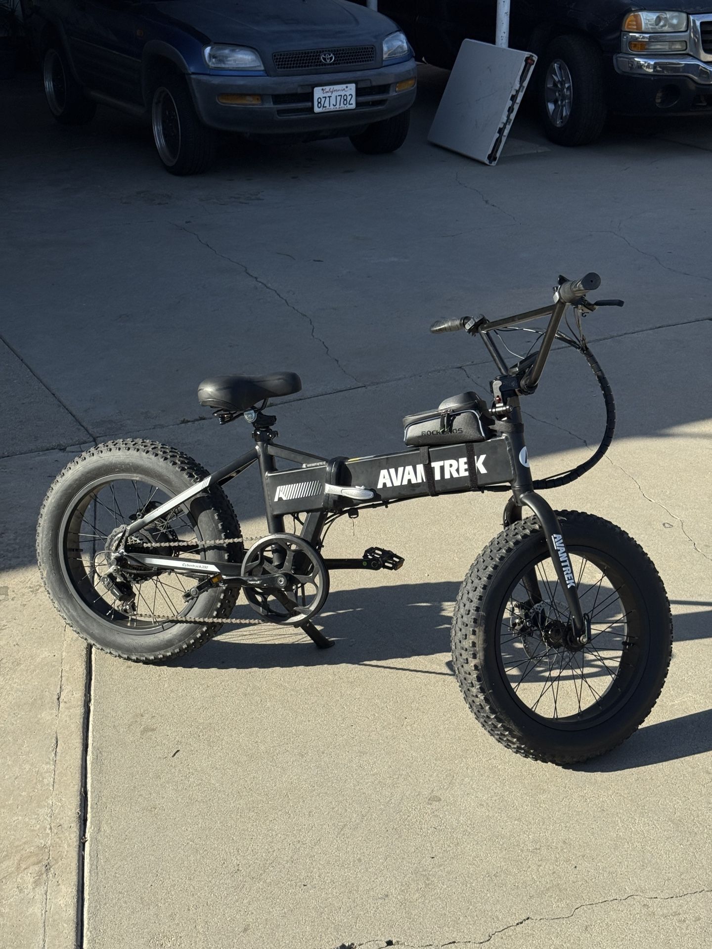 Low Mile Folding E-bike