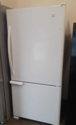 Kenmore Bottom Freezer White Refrigerator
