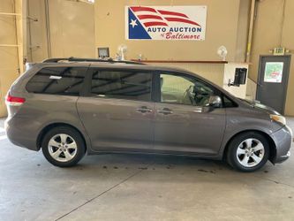 2012 Toyota Sienna