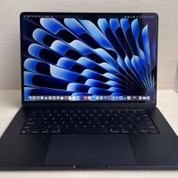 2024 M3 Macbook Air | 15IN | 16GB | 512GB 