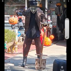 Grave digger animatronic