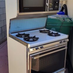 Vintage Gas Stove / Oven / Broiler / Microwave Combo- O'Keefe & Merritt 