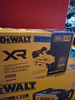 DeWalt 20V XR Brushless Belt Sander DCMW220B