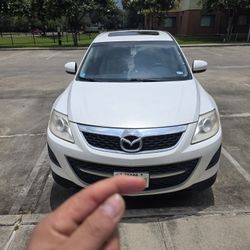 2012 Mazda CX-9 Touring – White SUV