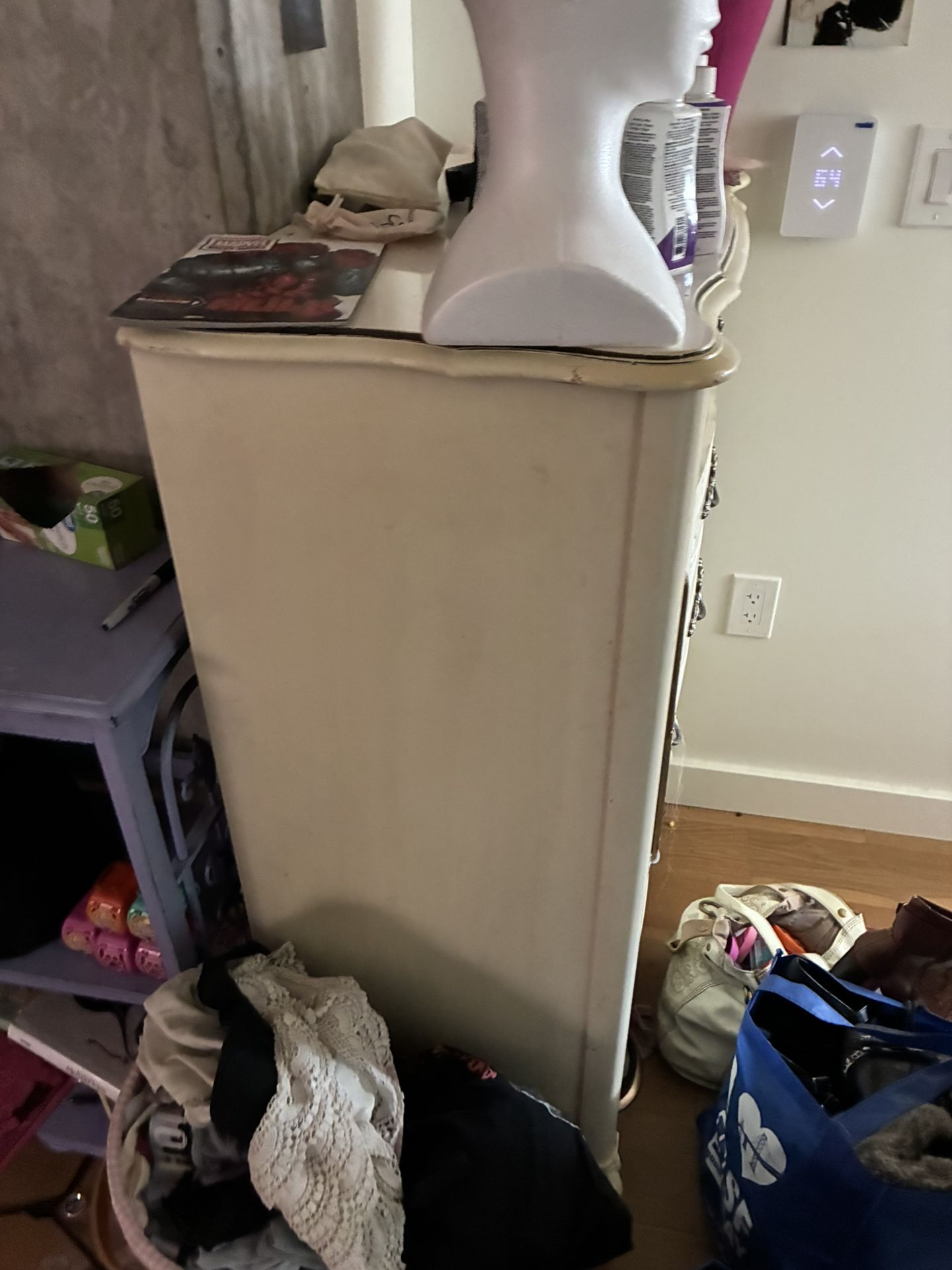 Dresser, NEED OUT ASAP OPEN TO ALL OFFERS