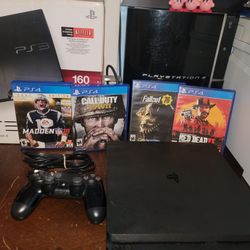 PS4 Slim 1TB With 4 Games