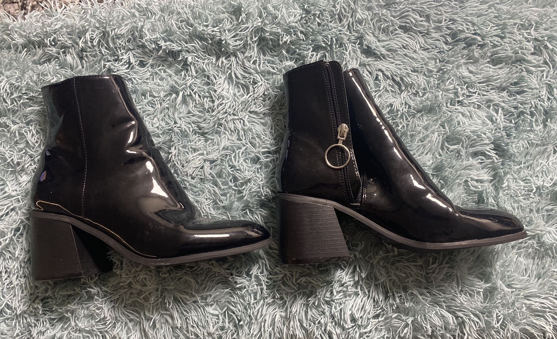 Size 6 Forever 21 Vinyl boot 