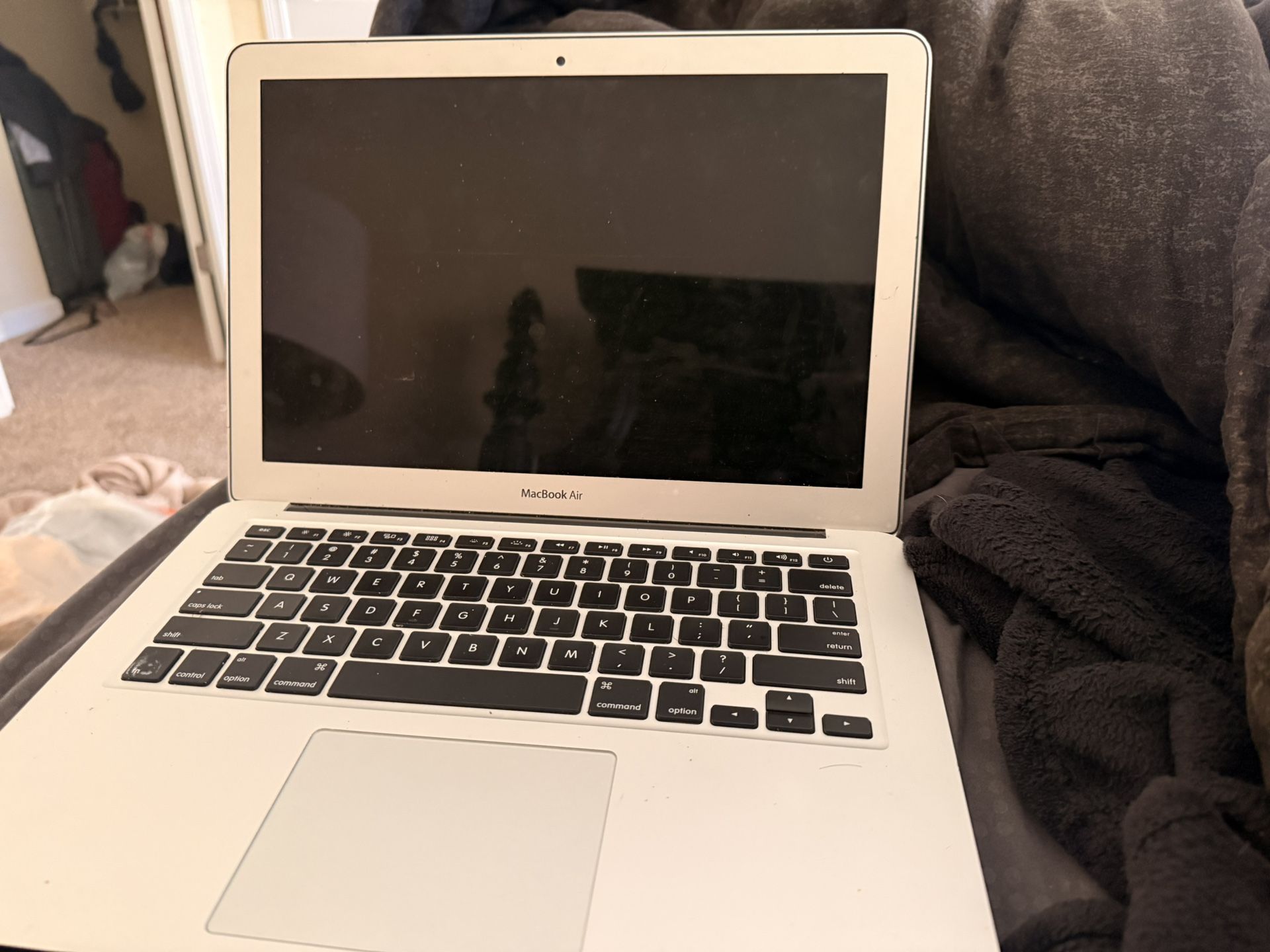 MacBook