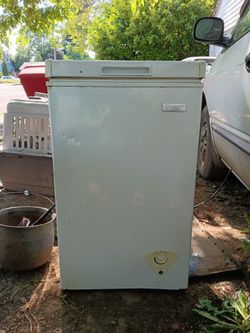Artic king freezer 3.5 cu ft