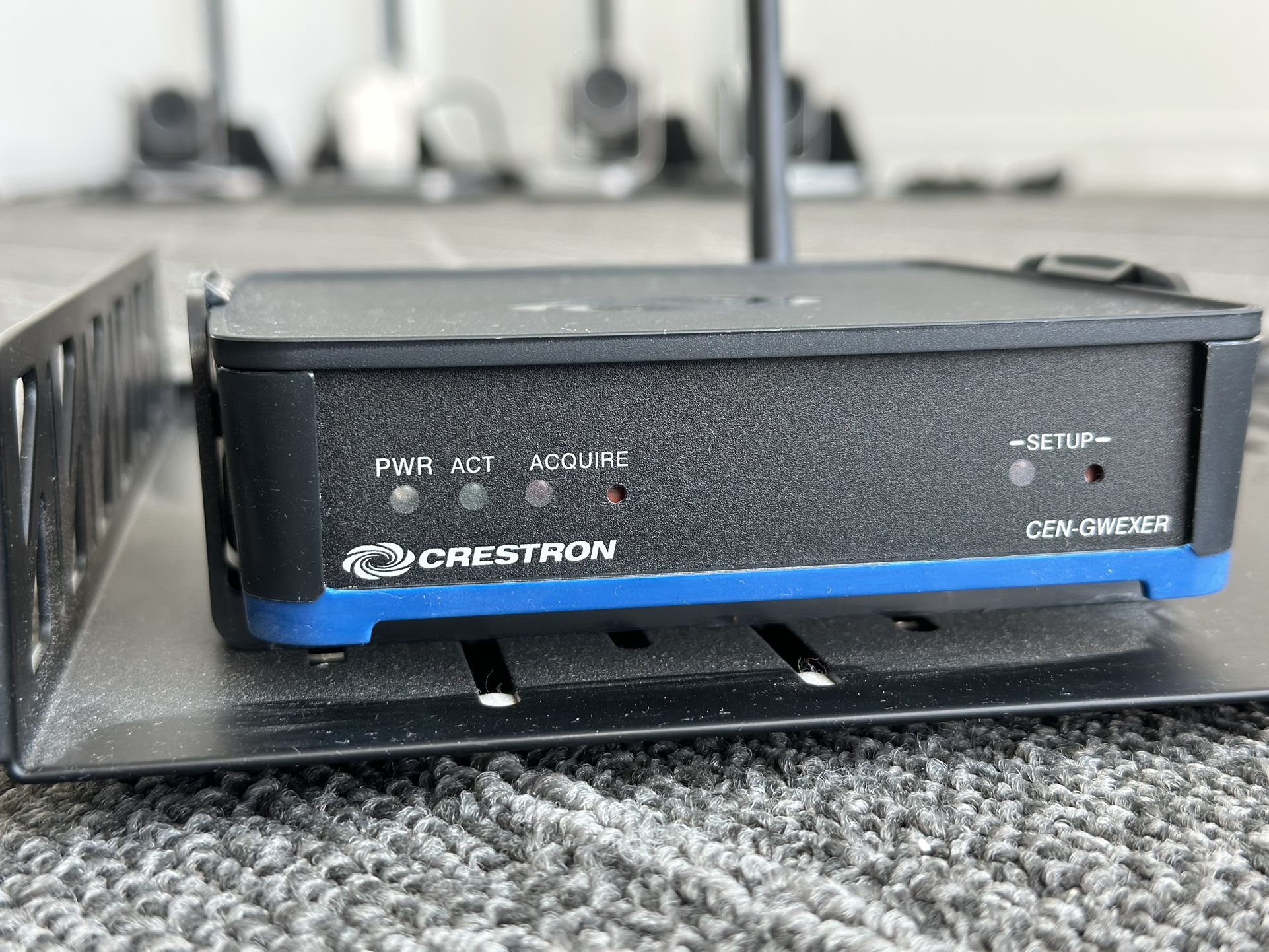 CRESTRON CEN-GWEXER infiNET EX® Network and ER Wireless Gateway