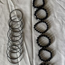 Black beaded stretchy bracelets and 10 black bangles#beaded #bracelets All like new and some never worn. The price for 