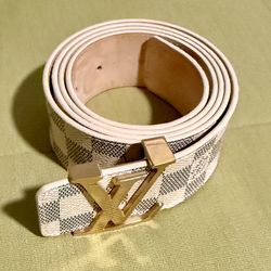 Louis Vuitton LV Initials White Belt