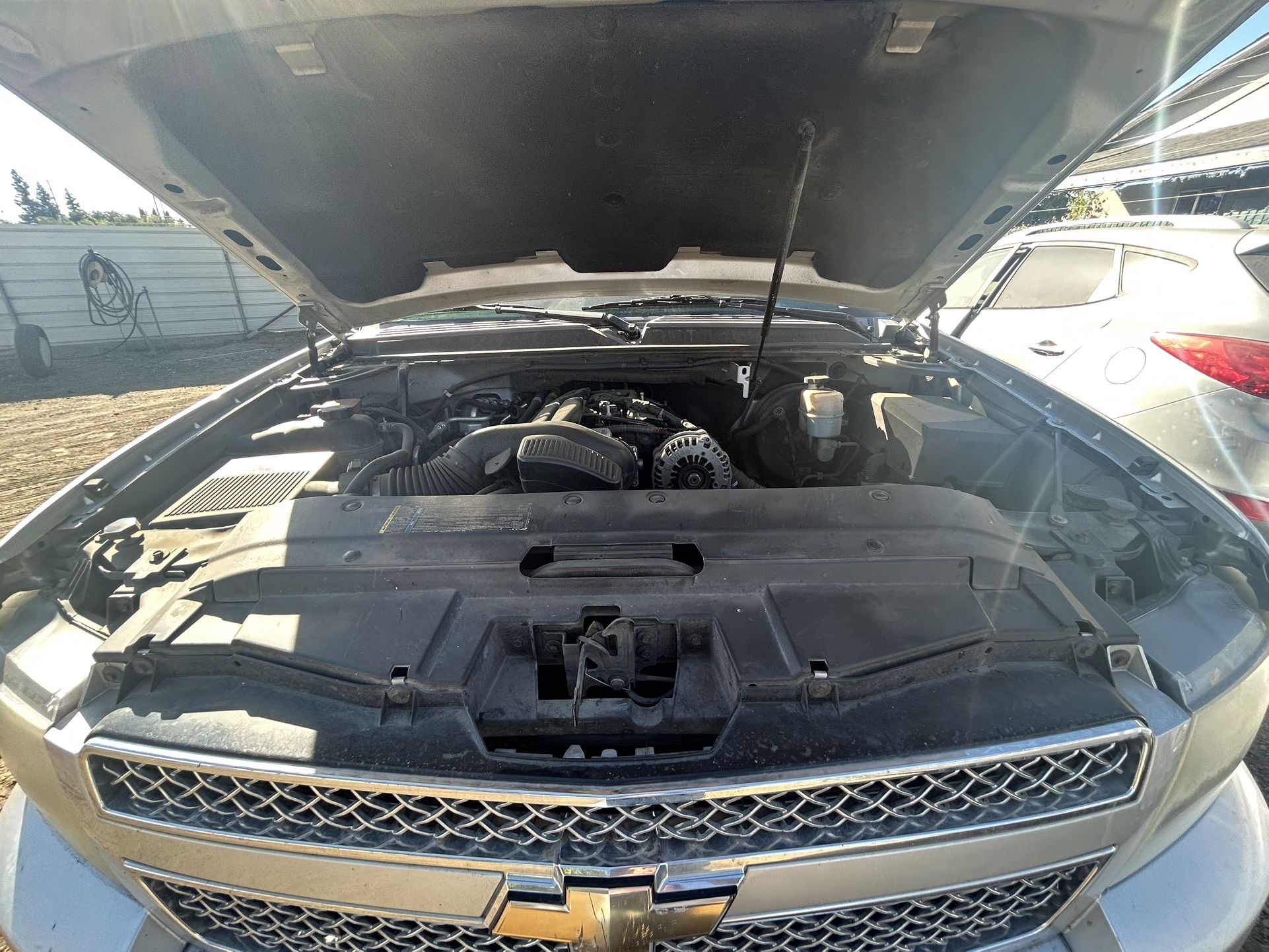 2010 Chevy Suburban 1500 For Parts Only