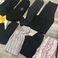 8 Women’s Pants – Size M Clothes