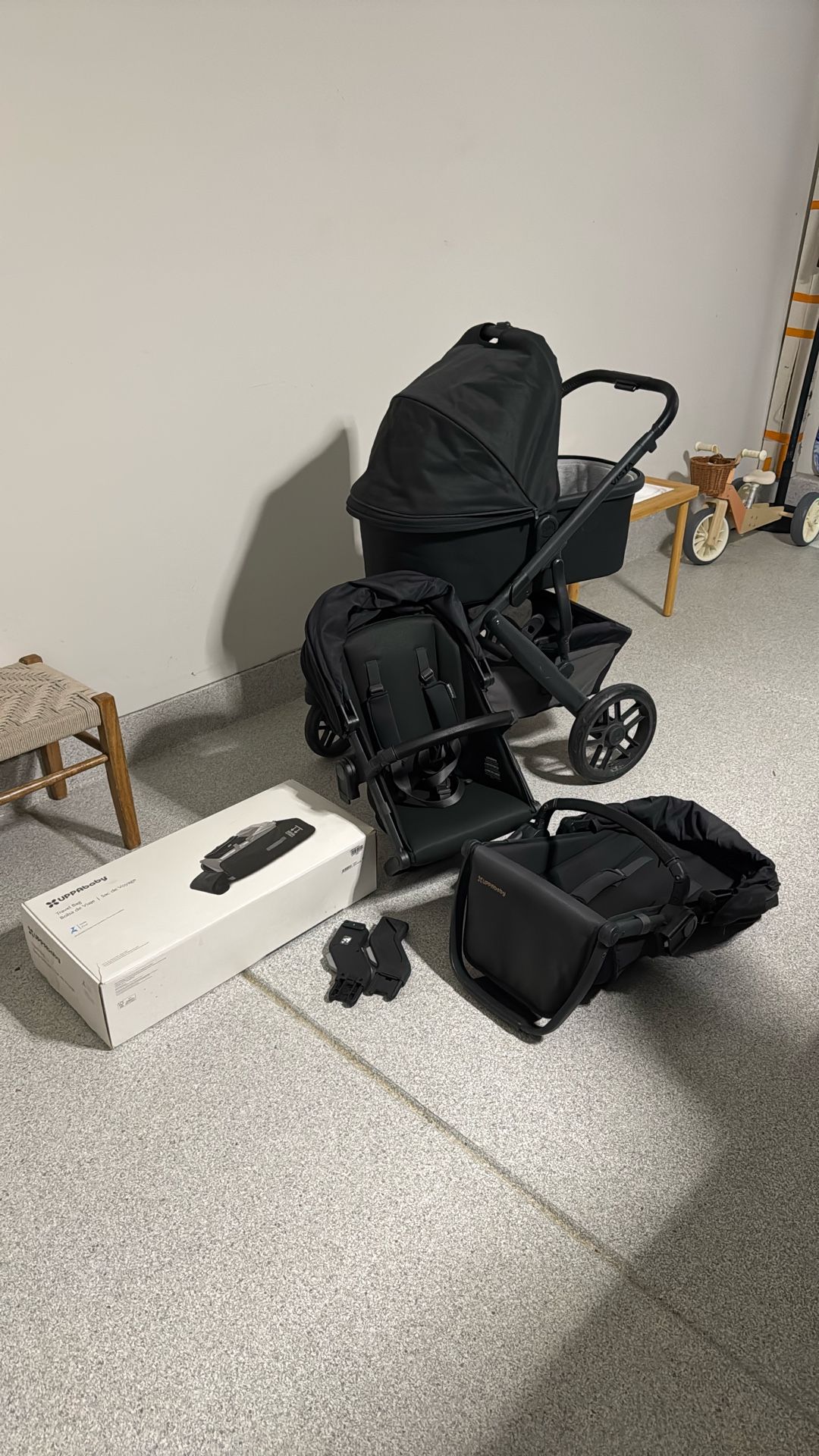 UPPABaby Vista Stroller, Travel Bag, Adapters, Toddler Seat. & Bassinet