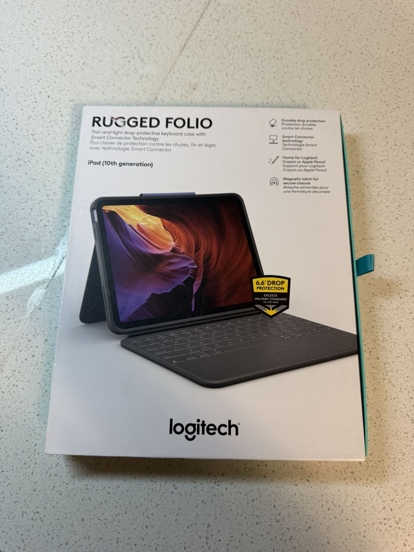 Logitech Rugged Folio Keyboard Case for iPad - Gray