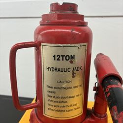 Bottle Jack 12 Tons $30.00