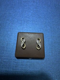 10k Diamond Infinity Stud Earrings