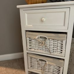 Side Table/Nightstand 