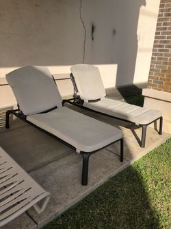 Dedon pool loungers