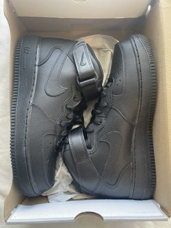 All Black Air Force 1 Mid