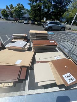 FREE OFFICE AND DESK TABLETOPS