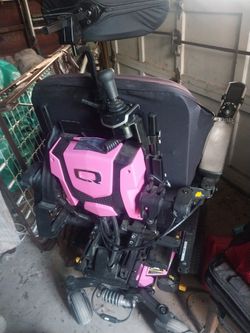 Q Edge 2.0 Wheelchair
