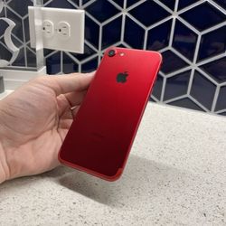 Apple iPhone 7 128GB Unlocked To Any Carrier! Like New!