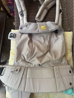 LILLEbaby Carrier