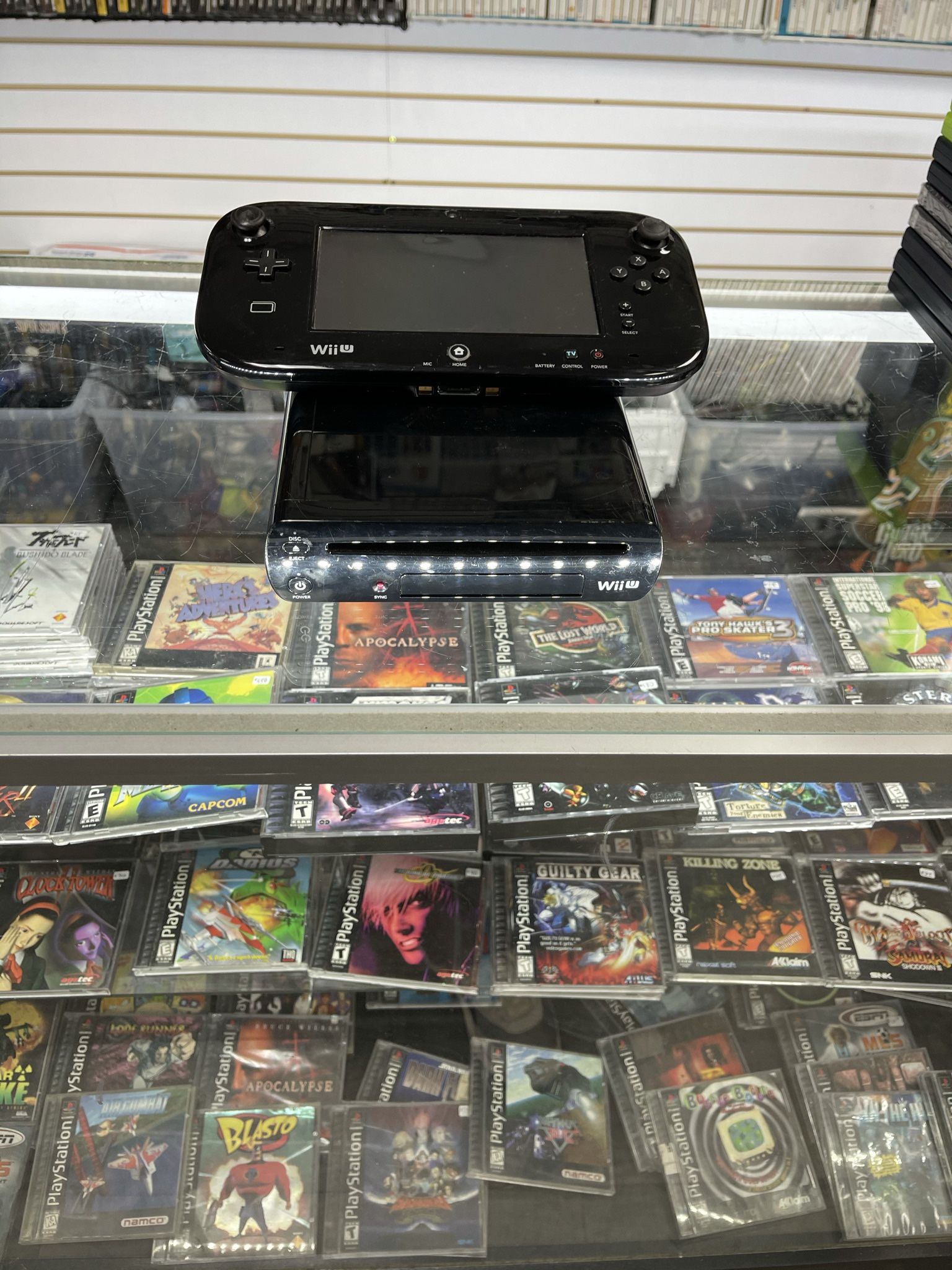 Nintendo Wii U Complete $140 Gamehogs 11am-7pm