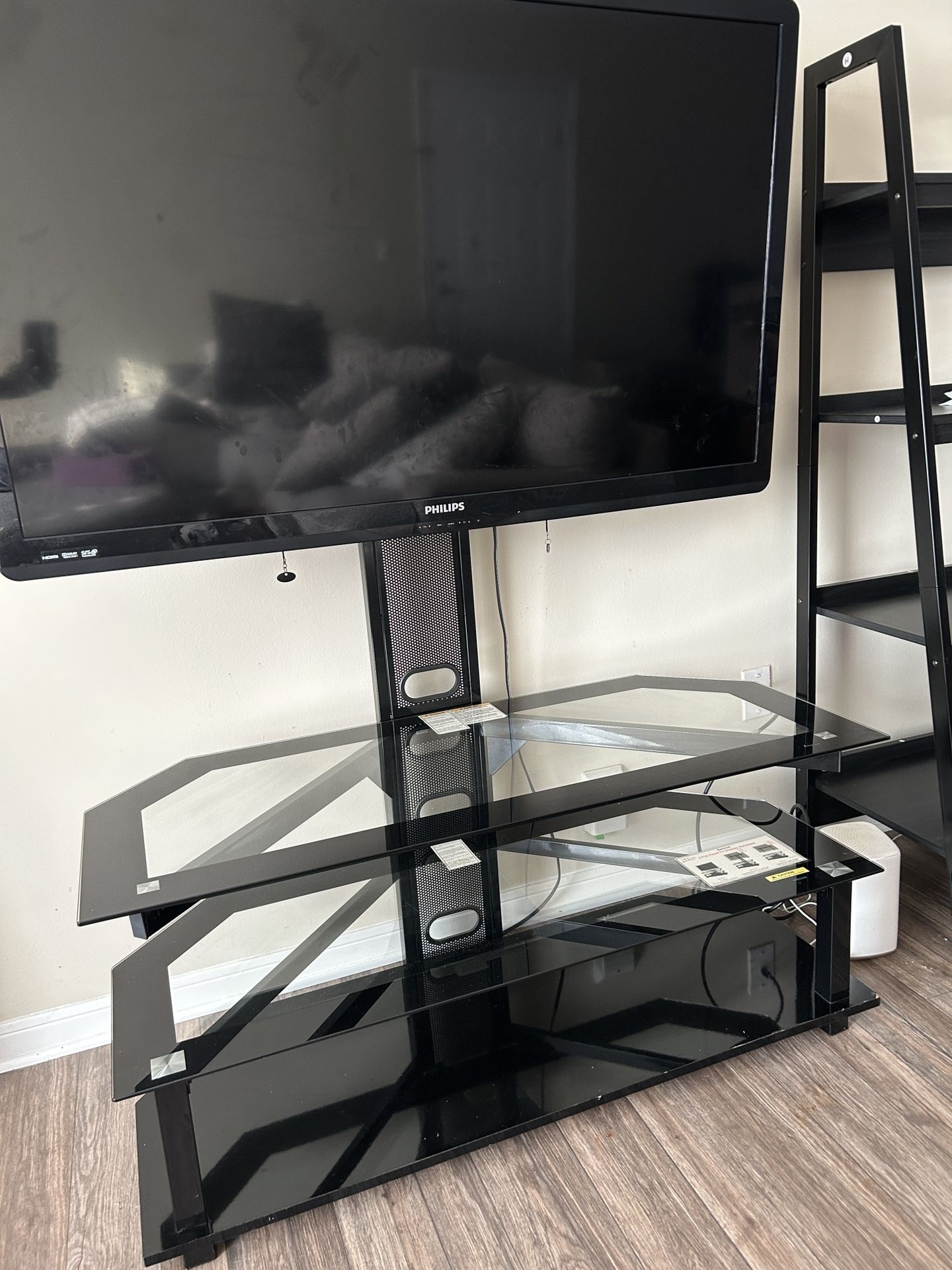 Entertainment TV Stand 