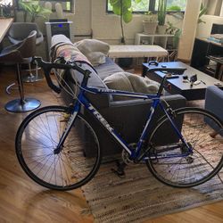 Trek 1.1 alpha best sale aluminum road bike