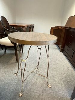Round Side Table with Metal Base
