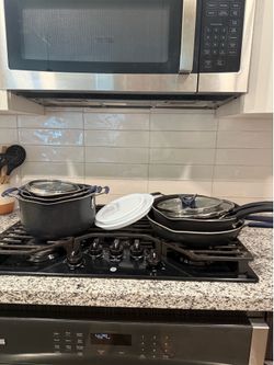 Pots and pans set for sale