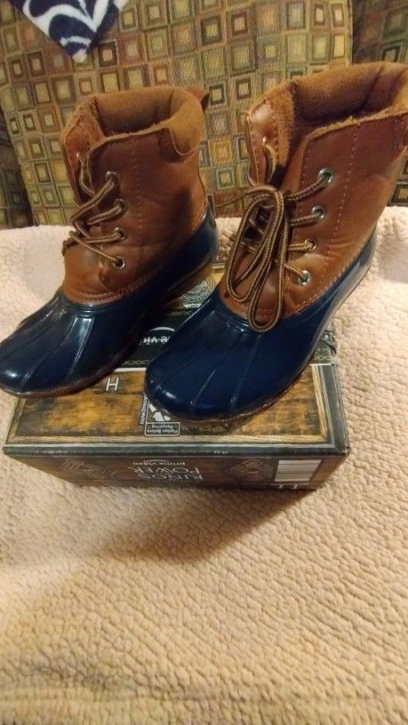 Size 4 Boots