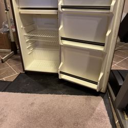 Small Refrigerator 