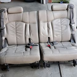 3rd row seat Chevy Tahoe 02
